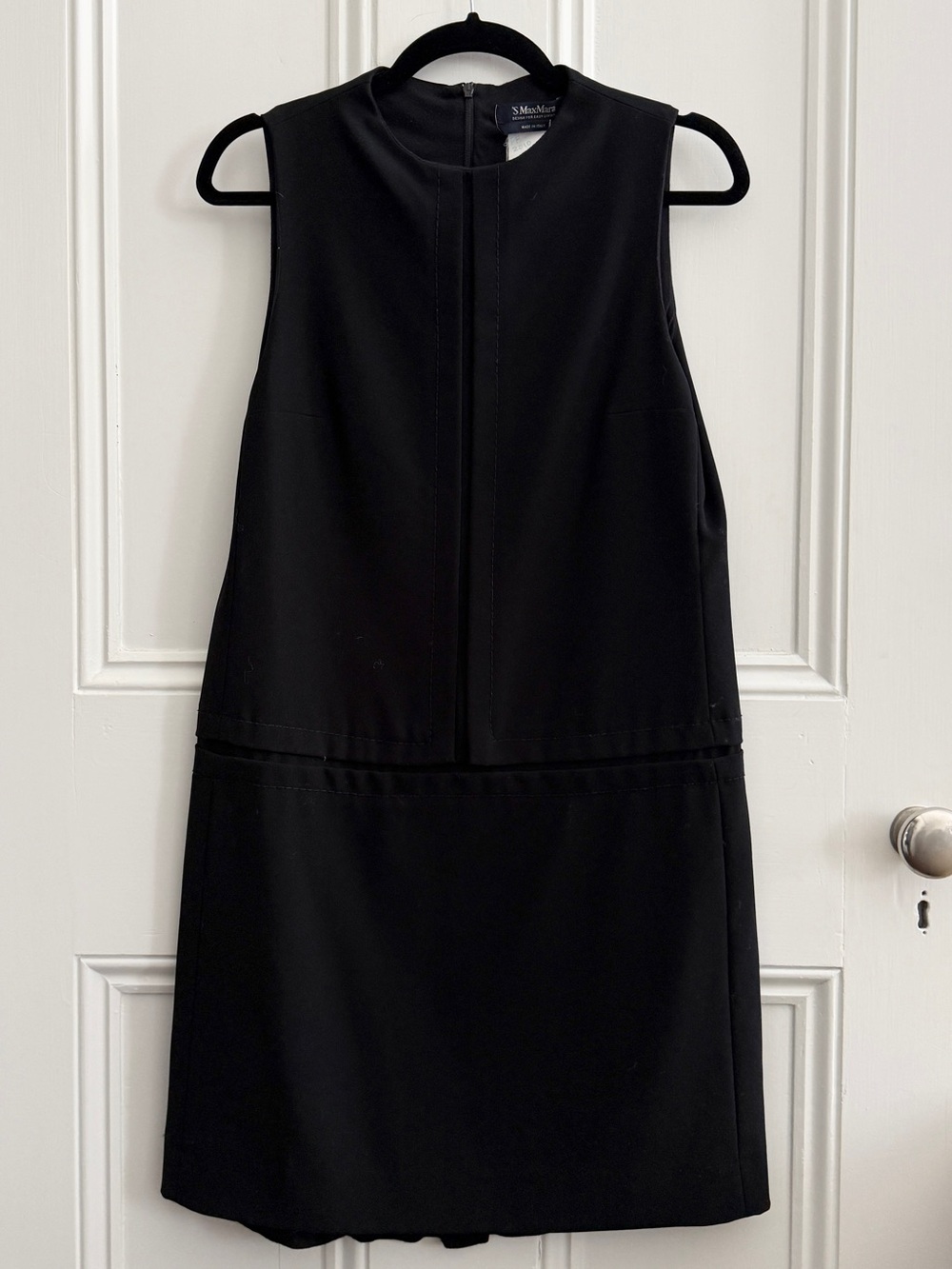 S Max Mara Black Sleeveless Shift Dress